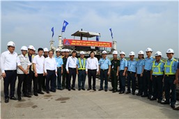 Đẩy nhanh tiến độ Dự án cải tạo, nâng cấp đường băng Sân bay Nội Bài