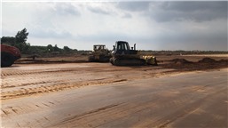 Nhộn nhịp thi công san lấp sân bay Long Thành