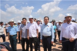 Chủ tịch Quốc hội Trần Thanh Mẫn khảo sát thực địa dự án Cảng hàng không quốc tế Long Thành